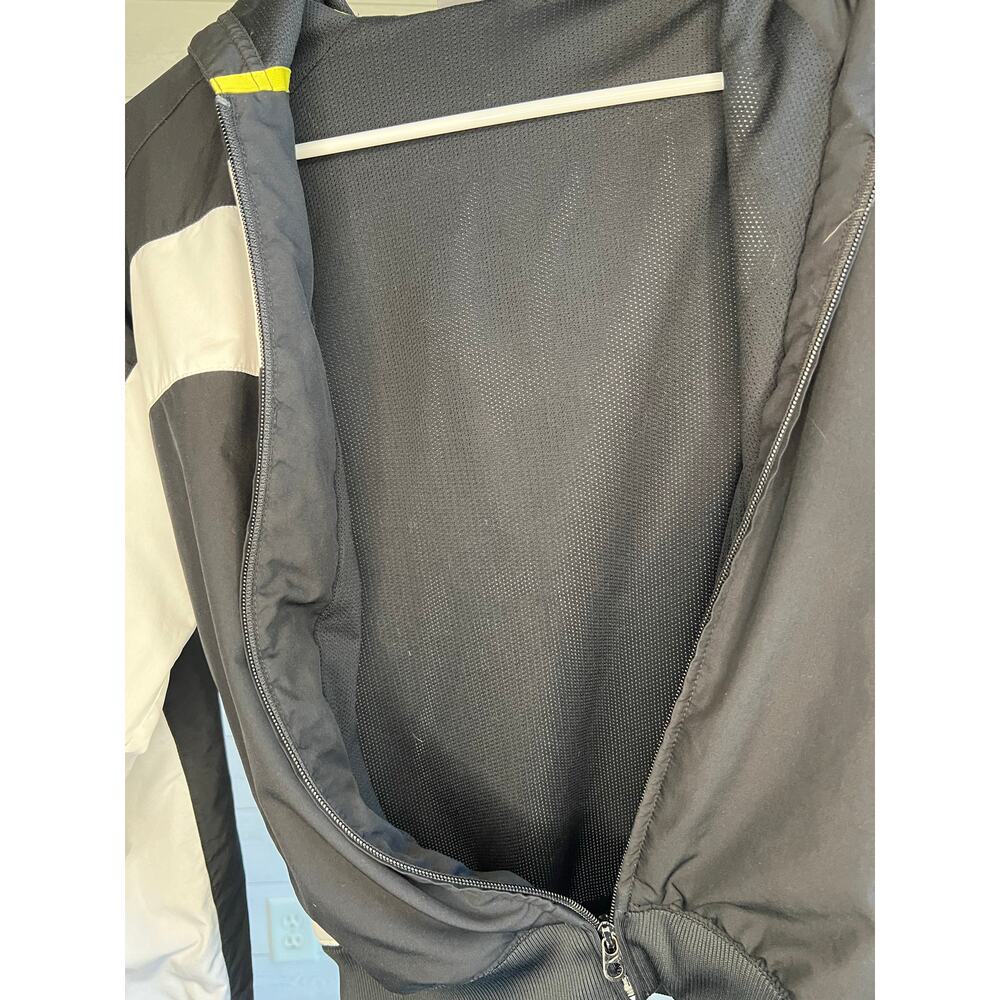 Nike black/white women’s hooded windbreaker Size medium (8-10) - Picture 7 of 8